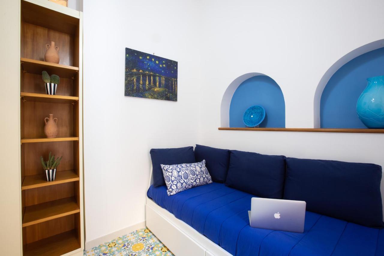 Brezza Marina-Authentic Sorrento Flat By The Beach Exterior foto
